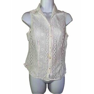 Moda woman’s sleeveless Button up Collared shirt White 100% cotton Eyelet medium